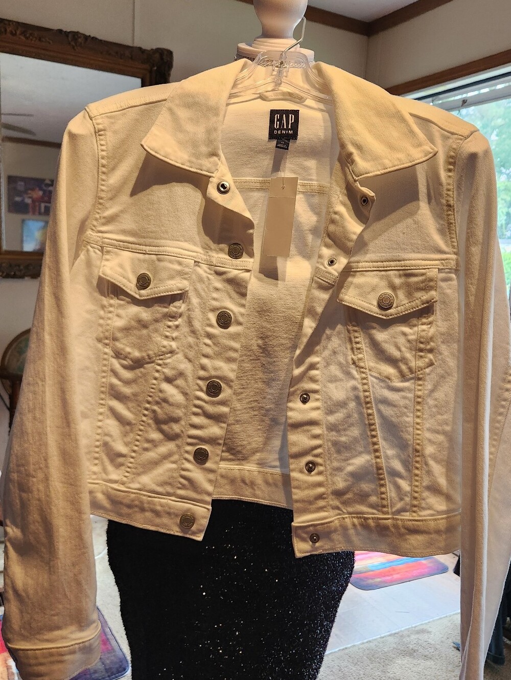 Preloved Size XS Gap Women's Cream Denim Jacket